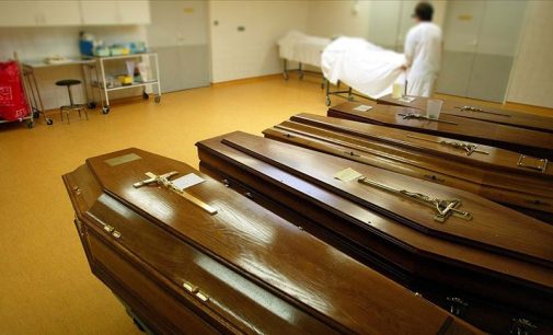 Fransa’da, koronavirüs salgınında ölenlerin cenazeleri için morg ücreti isteniyor