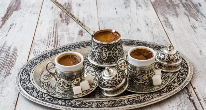 ‘Filtre kahve ömrü uzatıyor, Türk kahvesi kalp hastalığı riskini artırıyor’