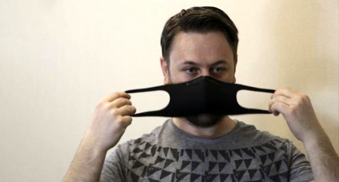Siyah maskeler koronavirüse engel oluyor mu?