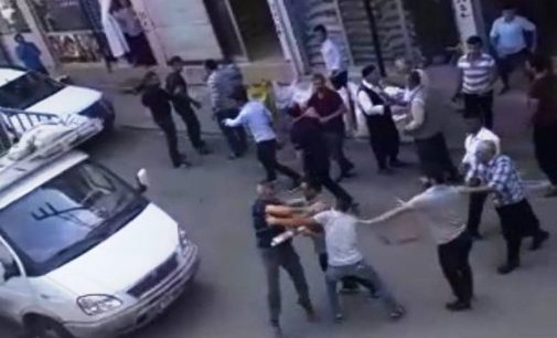 Sokakta kavga edenlere 3 bin 150’şer lira ‘sosyal mesafe’ cezası