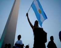 Arjantin dokuzuncu kez iflas ediyor