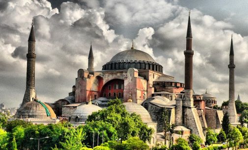 Yunanistan’dan UNESCO’ya ‘Ayasofya’ çağrısı: Yapıt, Atatürk tarafından insanlık mirası olarak bırakılmıştır