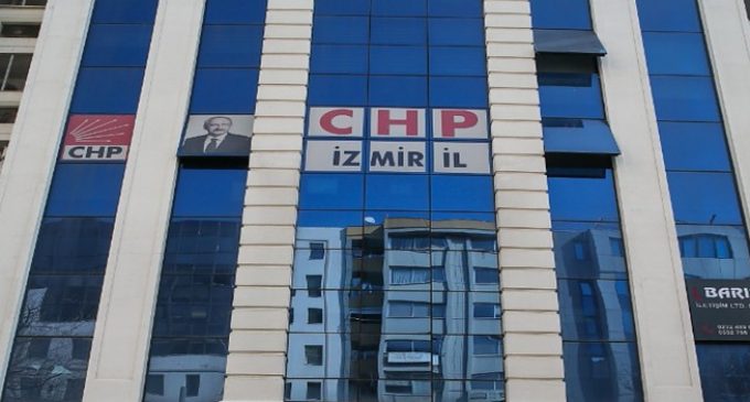 İzmir’de beş CHP’li hakkında ‘Erdoğan’a hakaret’ iddiasıyla suç duyurusu