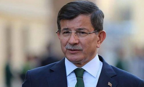 Davutoğlu: Partilerin kapatılmasına karşıyım