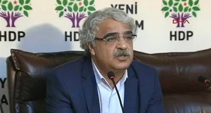 HDP: Demirtaş’ın muhalefete “yedi bölgede ortak miting” çağrısını değerlendiriyoruz