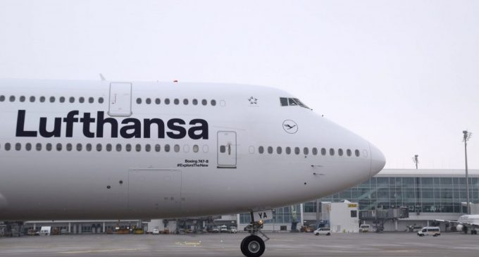 Lufthansa, AB’nin yardım koşulunu kabul etti: İniş kalkış haklarını rakipleri ile paylaşacak