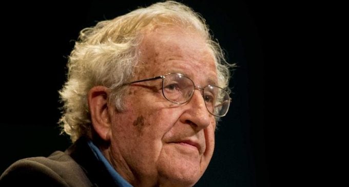 Chomsky: En saygı duyduğum insanlar Laos mülteci kampındakiler, Güney Kolombiya köylüleri, Türkiye’deki Kürtler…