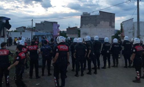 Bursa’da silahlı çatışma: Bir polis yaşamını yitirdi, dört kişi yaralı