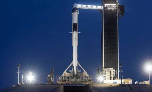 SpaceX’in astronotlu uzay yolculuğu kötü hava koşulları nedeniyle ertelendi