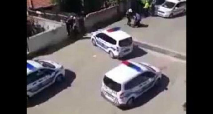 Çorlu’da polis şiddeti: Evinin önünde oturduğu iddia edilen yurttaşa onlarca polis saldırdı