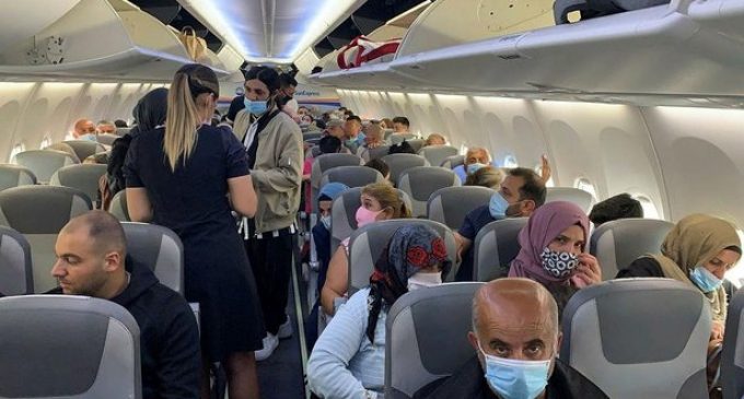 ABD Savunma Bakanlığı araştırma sonucunu paylaştı: Yolcuların maske taktığı uçuşlarda bulaş riski düşük
