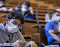 Prof. Şenol, YKS’ye girecek öğrencileri uyardı: Sınavdan sonra yedi gün temastan kaçının!
