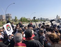 ‘Savunma Yürüyüşü’ne polis saldırısı: Baro başkanlarının Ankara’ya girişi engelleniyor