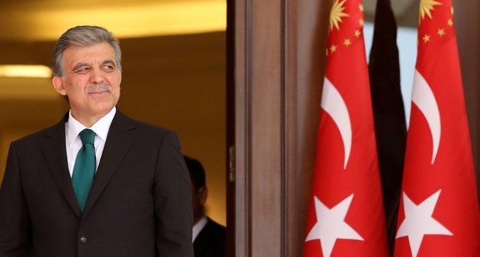 AKP’li isimden Abdullah Gül’e: Türkiye’yi FETÖ vesayetine kim soktu? O dönemdeki rolün neydi?