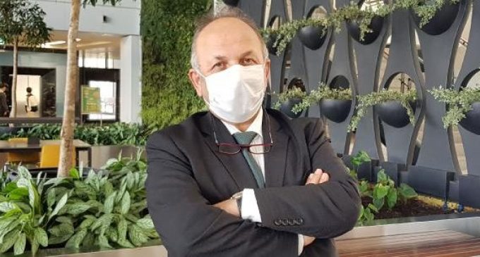 Bilim Kurulu üyesi Prof. Dr. Recep Öztürk: Grip salgınları başlamadan Covid-19 vakalarını azaltmamız gerek