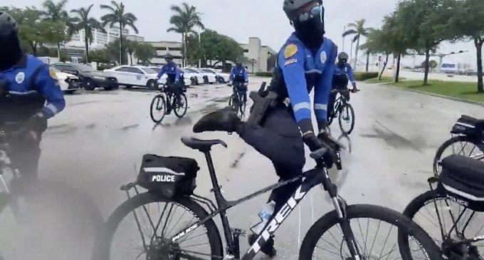 ABD polisinin ‘Elit Bisikletli Yanıt Gücü’ alay konusu oldu