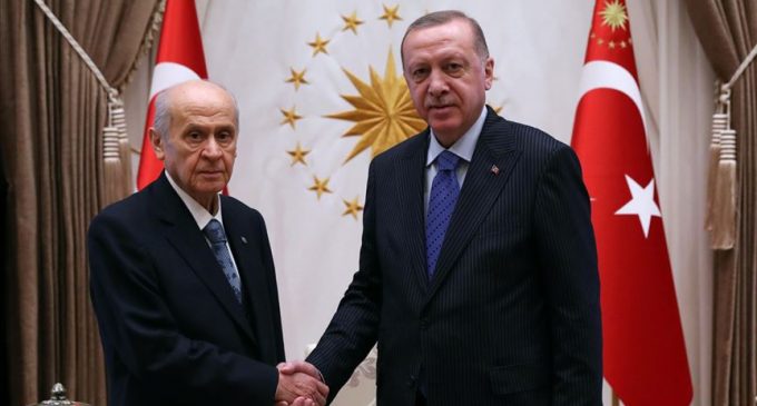 Siyasetin gündemi 50+1: Tartışmaların ardından Bahçeli ile Erdoğan’dan Saray’da sürpriz görüşme