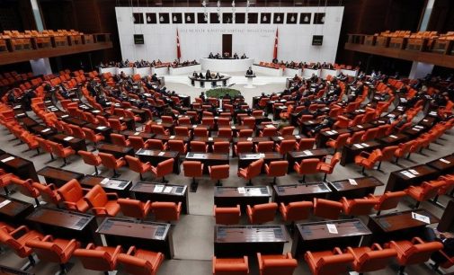 HDP 704 soru sordu: İçişleri Bakanlığı, sadece dokuzuna yanıt verdi