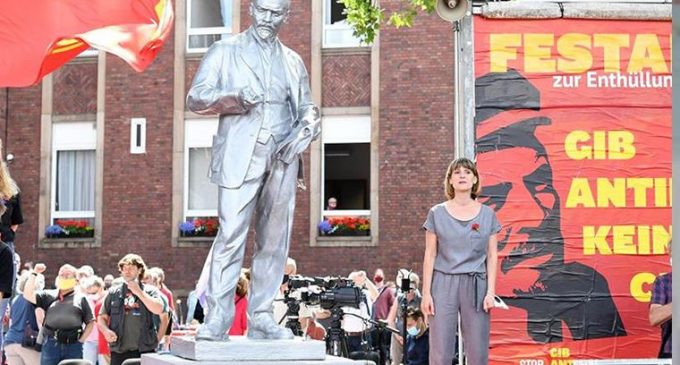 İktidar karşı çıkmıştı: Almanya’nın batısındaki ilk Lenin heykeli açıldı