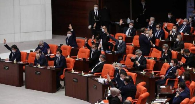 AKP’den yeni güvenlik soruşturması teklifi