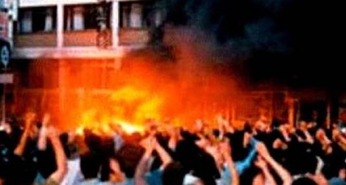PEN Türkiye Yazarlar Derneği: Madımak Oteli’nde, Sivas’ta 27 yıldır yanıyoruz, kanıyoruz, utanıyoruz