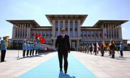 AKP’li belediye ‘Cumhurbaşkanlığı Hükümet Sistemi’ni sorunlar arasında gösterdi