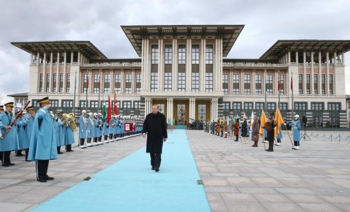 Saray yasaması: Meclis bin 429 madde görüştü, Erdoğan 2 bin 229 maddeyi yürürlüğe soktu