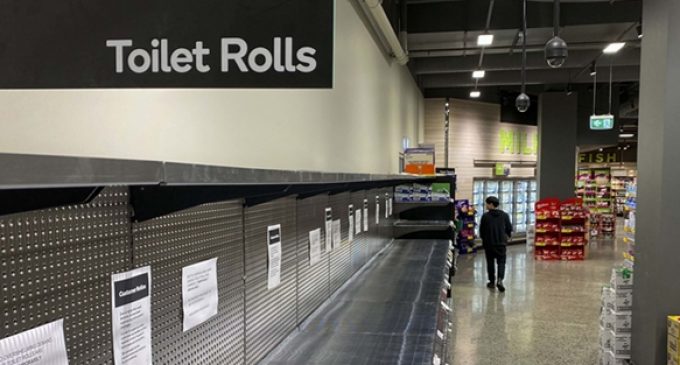 Avustralya’da ‘ikinci dalga’ endişesi: Marketlerde yine tuvalet kağıdı yağması yaşandı