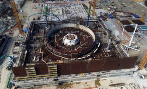 Akkuyu Nükleer Santral inşaatında kule vinci devrildi: Yaralılar var