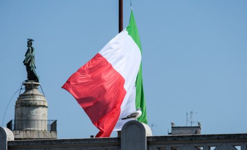 İtalya’nın Avrupa Birliği’nden ayrılması için parti kuruldu: Italexit