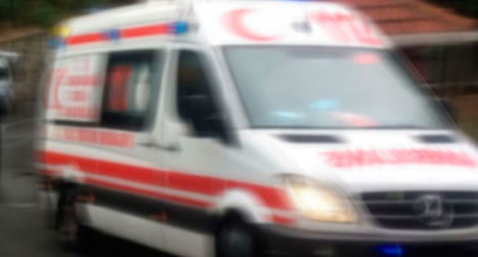 Dolmuş şoförü, ambulans şoförüne saldırdı