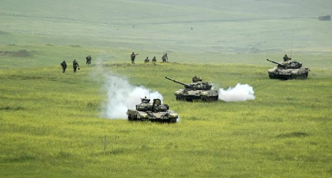 Azerbaycan-Ermenistan sınırında çatışmalar yeniden başladı