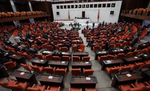 HDP’nin kanun teklifi “Kürt coğrafyası” ve “katliam” sözcükleri bahanesiyle reddedildi