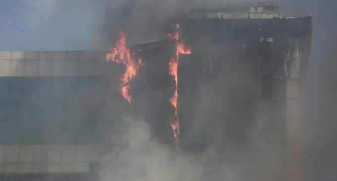 Kültür merkezinde yangın çıktı