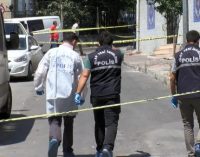 Uyuşturucu satıcılarından polise silahlı saldırı: Bir polis yaşamını yitirdi, bir polis yaralandı