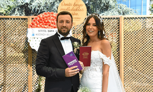 CHP’li belediyelerden yeni evlenen çiftlere ‘İstanbul Sözleşmesi’ kitapçığı