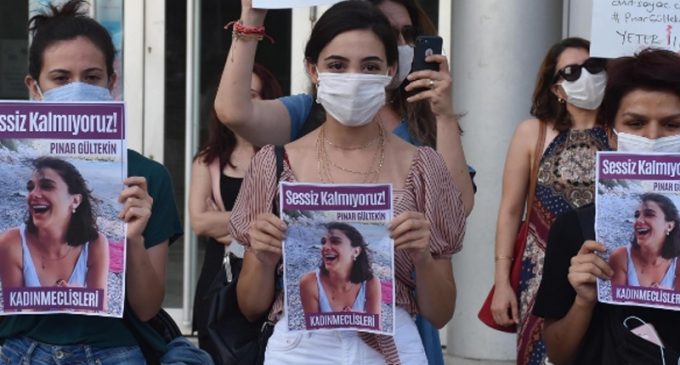 İzmir’de Pınar Gültekin eylemine katılan üniversite öğrencisine soruşturma