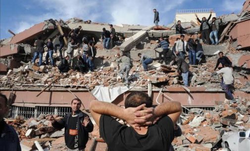 Prof. Altan, ‘İstanbul depreminin ayak sesleri’ diyerek uyardı: 200 bin insan yaşamını yitirebilir