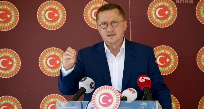 İYİ Partili Türkkan’dan Milli Eğitim Bakanı Ziya Selçuk’a: Korona aşısını mı buldunuz?