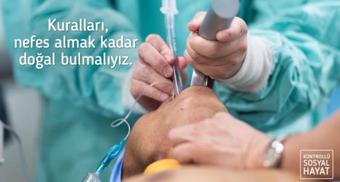 Bakan Fahrettin Koca’nın Twitter mesaisi: Tıbbi müdahale fotoğrafı paylaşıp uyardı