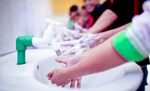 DSÖ: Dünya genelindeki okulların yüzde 43’ünde el yıkama imkanı yok