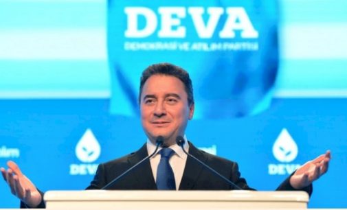 DEVA Partisi Genel Başkanı Ali Babacan, koronavirüs tedavisi için hastaneye yatış yaptı
