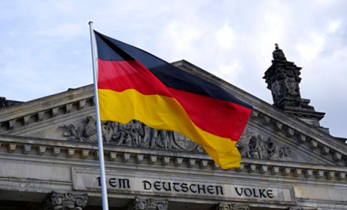Almanya ekonomisi ikinci çeyrekte yüzde 9,7 daraldı