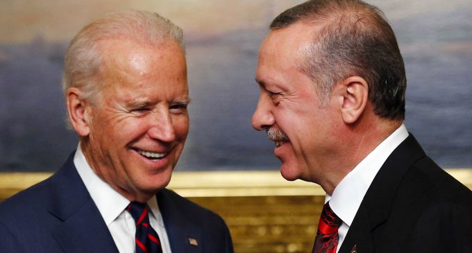 Biden, Erdoğan’ı tebrik etti: “Görüşmede F-16 satışı ve İsveç’in NATO üyeliği gündeme geldi”