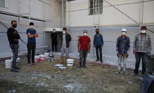 Bodrum katında yaşayan 13 işçiden üçü koronavirüse yakalandı: Hastane kabul etmedi, diğer işçilerde de semptomlar başladı