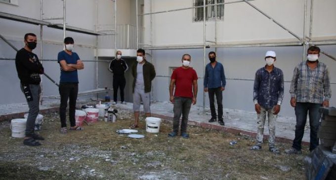 Bodrum katında yaşayan 13 işçiden üçü koronavirüse yakalandı: Hastane kabul etmedi, diğer işçilerde de semptomlar başladı