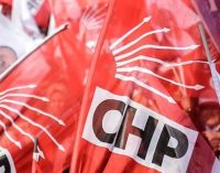 İzmir’de CHP ilçe yönetiminden 10 istifa
