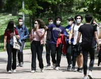 Cumhurbaşkanlığı raporu: İş bulabilen üniversite mezunları asgari ücretle işe başlıyor