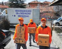 Yoksulluğu bile fırsat bildiler: AKP’li belediye, yardım kolilerini dağıtmak için seçimi beklemiş