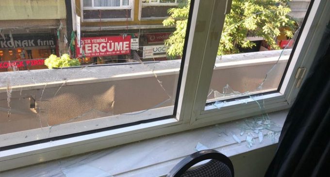 HDP Bakırköy ilçe binasına saldırı: Bir kişi gözaltına alındı